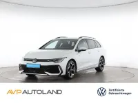 Gebraucht VW Golf VIII R-line 150 PS (110 kW) 2025 Oryxweiß perlmuteffekt Kombi