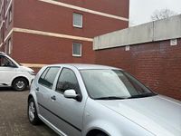 Gebraucht VW Golf IV 2001 Silber Kleinwagen