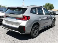 Neu BMW X1 M Sport 136 PS (100 kW) 2025 Saphirschwarz metallic saphirschwarz metallic SUV