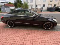 Gebraucht Mercedes E500 Avantgarde 387 PS (284 kW) 2010 Schwarz Cabrio