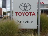 Neu Toyota Corolla 98 PS (72 kW) 2025 Grau Kombi