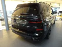 Gebraucht BMW X7 M Sport 352 PS (258 kW) 2026 Schwarz SUV
