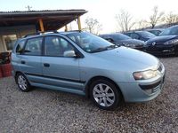 Gebraucht Mitsubishi Space Star Motion 98 PS (72 kW) 2004 Silber Van / Kleinbus