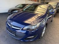 Gebraucht Opel Astra Selection 110 PS (80 kW) 2014 Blau Kombi