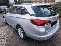Gebraucht Opel Astra Edition 110 PS (80 kW) 2018 Silber Kombi