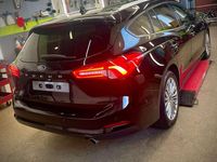 Gebraucht Ford Focus Titanium 150 PS (110 kW) 2019 Schwarz Kombi