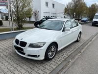 Gebraucht BMW 320 184 PS (135 kW) 2011 Weiß Limousine