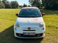 Gebraucht Fiat 500 Abarth 135 PS (99 kW) 2010 Weiß Kleinwagen