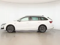 Gebraucht Skoda Octavia Tour 150 PS (110 kW) 2025 Moonweiss Kombi