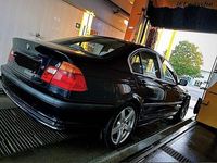 Gebraucht BMW 320 150 PS (110 kW) 1999 Blau Limousine