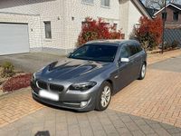 Gebraucht BMW 520 Sport Line 184 PS (135 kW) 2012 Grau Kombi