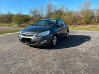 Gebraucht Opel Astra 115 PS (84 kW) 2010 Grau Limousine