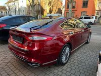 Gebraucht Ford Mondeo Titanium 179 PS (131 kW) 2016 Rot Limousine
