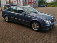 Gebraucht Mercedes E280 Avantgarde 190 PS (139 kW) 2006 Blau Limousine