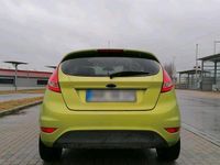 Gebraucht Ford Fiesta 82 PS (60 kW) 2009 Grün Kleinwagen
