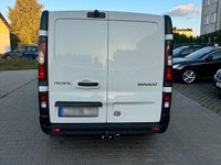 Gebraucht Renault Trafic 121 PS (88 kW) 2020 Weiß Van / Kleinbus