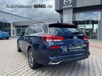 Neu Hyundai i30 140 PS (102 kW) 2025 Blau Kombi