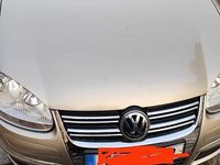 Gebraucht VW Jetta Comfortline 140 PS (102 kW) 2008 Gold Limousine