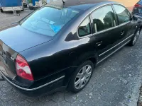 Gebraucht VW Passat 130 PS (95 kW) 2002 Schwarz Limousine