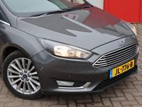 Gebraucht Ford Focus Titanium 120 PS (88 kW) 2016 Grau Limousine