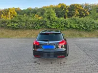 Gebraucht Opel Insignia 140 PS (102 kW) 2010 Schwarz Kombi