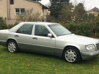 Gebraucht Mercedes E280 197 PS (144 kW) 1993 Silber Limousine