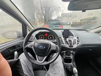 Gebraucht Ford Fiesta 86 PS (63 kW) 2010 Blau Kleinwagen