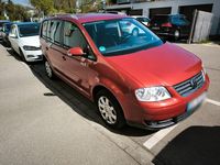 Gebraucht VW Touran Basis 116 PS (85 kW) 2004 Rot Van / Kleinbus