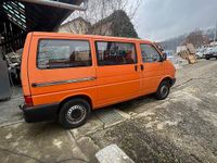 Gebraucht VW T4 83 PS (61 kW) 1999 Orange Van