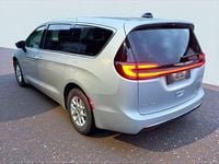 Gebraucht Chrysler Pacifica 292 PS (214 kW) 2024 Silber Van / Kleinbus
