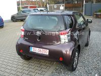 Gebraucht Toyota iQ 68 PS (50 kW) 2009 Braun Kleinwagen
