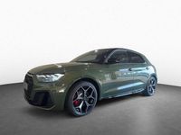 Neu Audi A1 S-Line 207 PS (152 kW) 2026 Distriktgrün metallic Limousine