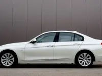 Gebraucht BMW 320 184 PS (135 kW) 2014 Weiß Limousine