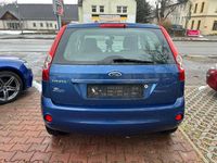 Gebraucht Ford Fiesta 80 PS (58 kW) 2008 Blau Kleinwagen