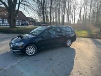 Gebraucht VW Golf VII Highline 150 PS (110 kW) 2020 Schwarz Kombi
