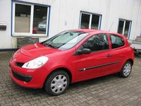 Gebraucht Renault Clio II Authentique 65 PS (47 kW) 2007 Hellrot Kleinwagen
