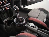 Gebraucht Mini John Cooper Works 231 PS (169 kW) 2018 Grün Kleinwagen