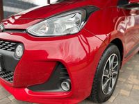 Gebraucht Hyundai i10 67 PS (49 kW) 2018 Rot Kleinwagen