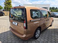 Gebraucht VW Caddy Maxi 122 PS (89 kW) 2024 Gelb Van / Kleinbus