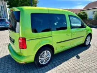 Gebraucht VW Caddy Trendline 131 PS (96 kW) 2020 Viperngrün metallic Van / Kleinbus