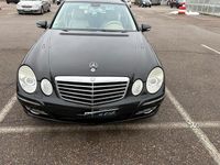 Gebraucht Mercedes E320 Avantgarde 224 PS (164 kW) 2006 Schwarz Kombi