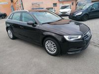 Gebraucht Audi A3 Ambiente 110 PS (80 kW) 2015 Braun Kombi