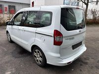 Gebraucht Ford Tourneo Courier 101 PS (74 kW) 2019 Weiß Van / Kleinbus