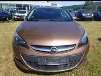 Używany Opel Astra Edition 140 KM (102 kW) 2015 Brązowy Kombi
