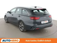 Gebraucht Kia Ceed Spirit 140 PS (102 kW) 2019 Dark penta Kleinwagen