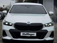 Neu BMW 530e Performance 299 PS (219 kW) 2026 Weiß Limousine