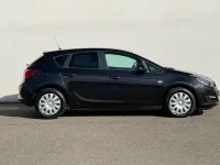 Gebraucht Opel Astra Energy 131 PS (96 kW) 2014 Schwarz Limousine