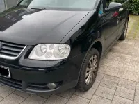 Gebraucht VW Touran 106 PS (77 kW) 2003 Schwarz Van / Kleinbus