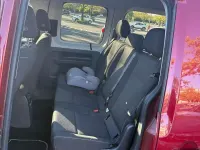 Second-hand VW Caddy Maxi 150 CP (110 kW) 2015 Roșu Monovolum