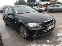 Gebraucht BMW 318 143 PS (105 kW) 2008 Schwarz Limousine